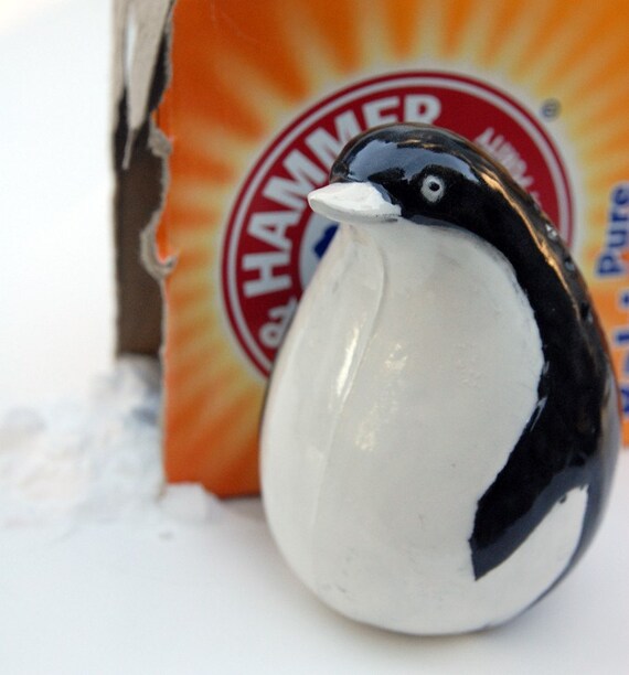 Penguin Baking Soda Holder Small