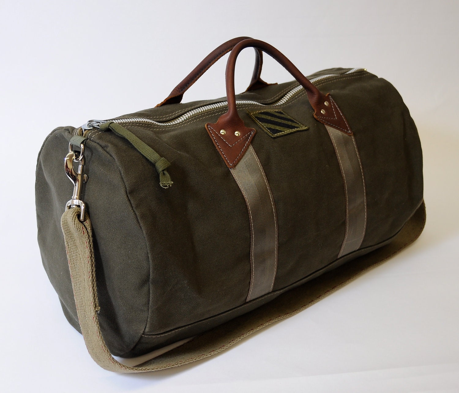 Custom Canvas Duffel Bags | semashow.com
