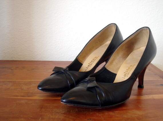 the Black Socialites Vintage High Heels size 5 1/2