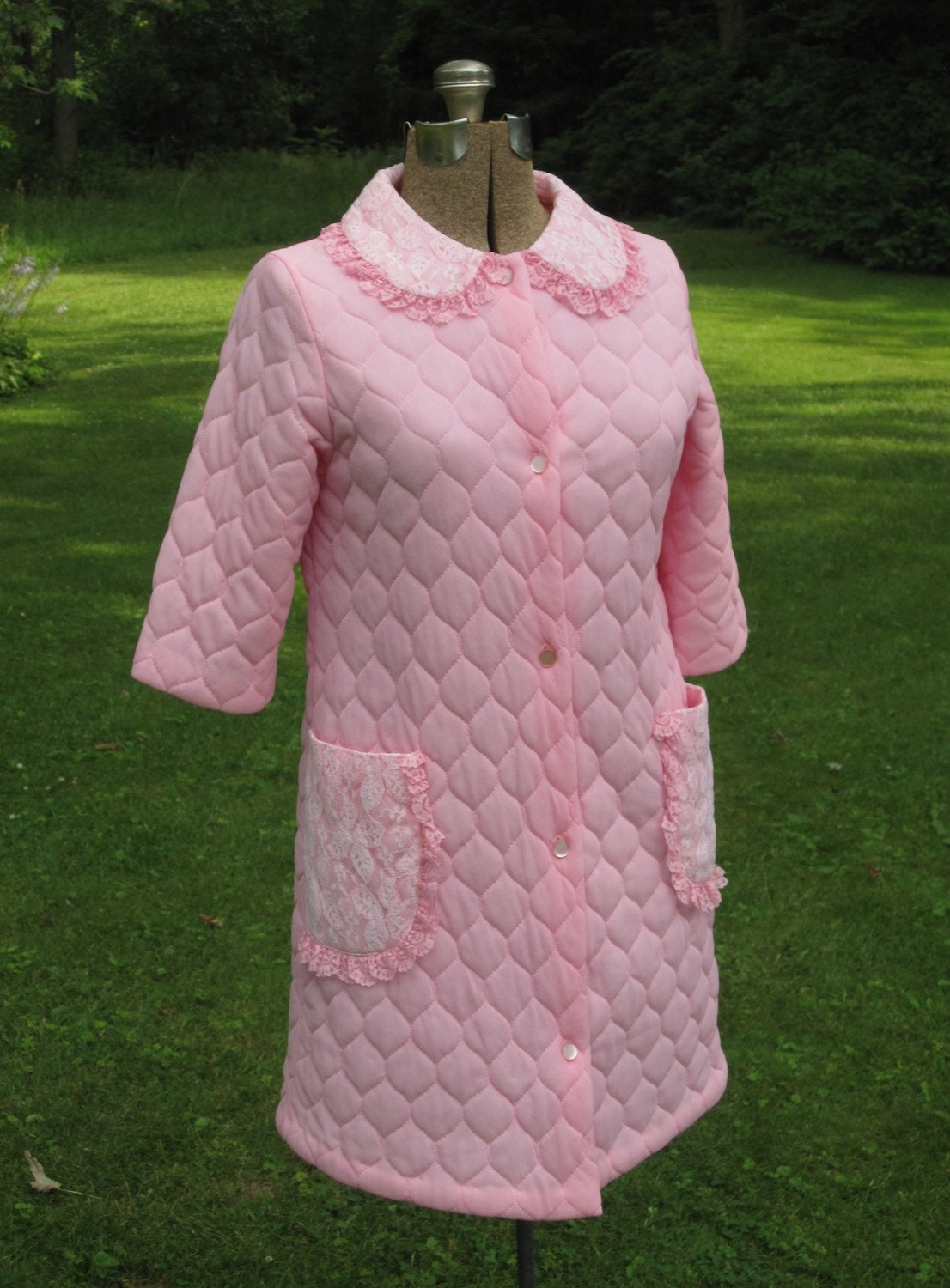 Vintage 1970's Pink Quilted Bathrobe