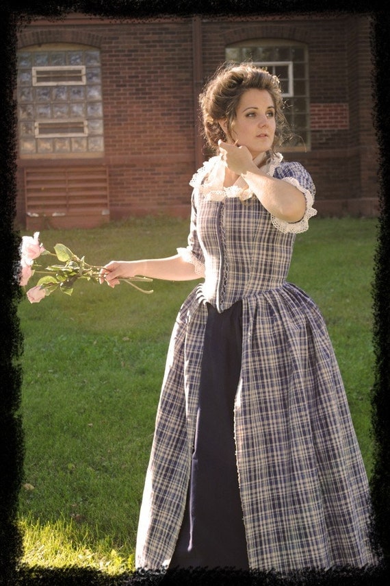 women's clothing in 1700s