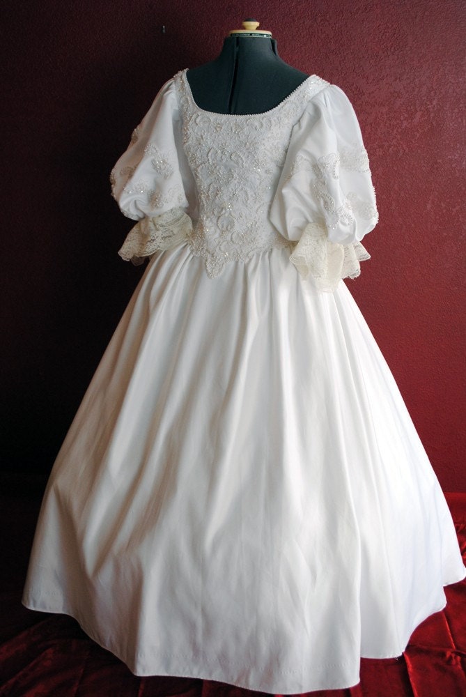 Cavalier 1700s Wedding dress with lots of beading