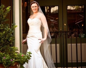 Cascading chapel cathedral abusymother single layer wedding veil white, ivory or diamond