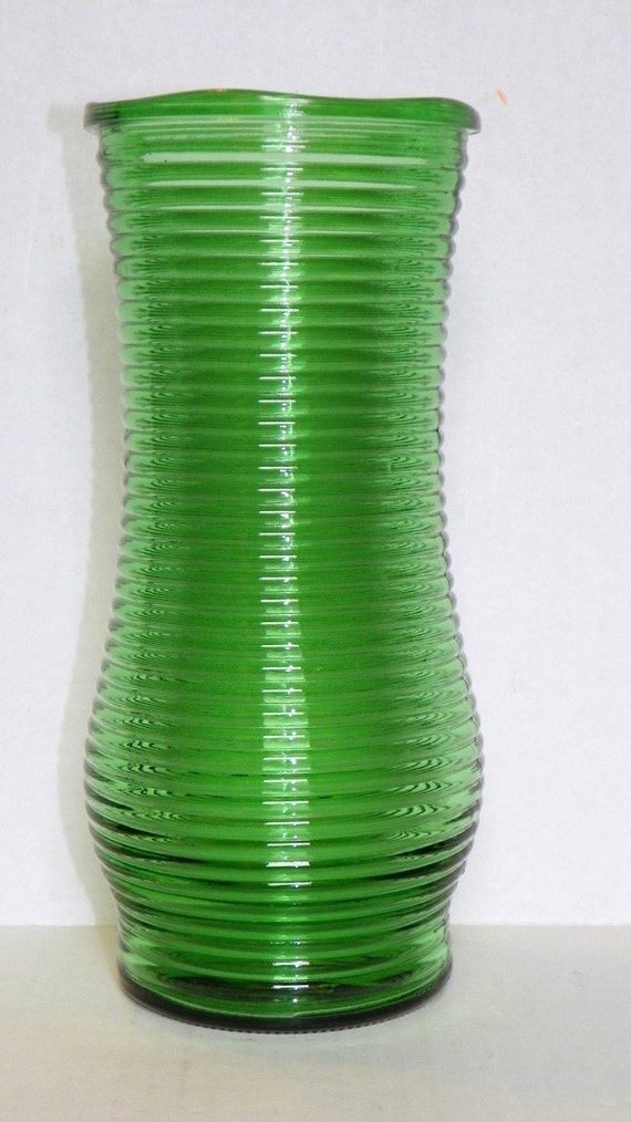 Vintage Large Ribbed Emerald Green Flower Vase Art Deco 8