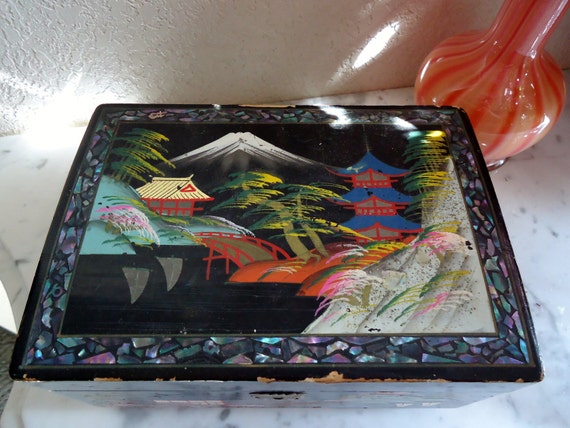 Black Lacquer Antique Jewelry Box Mother Pearl Inlay Asian