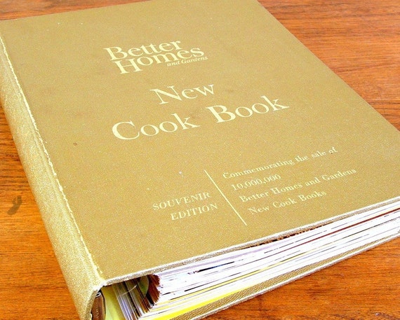 Better Homes and Gardens New Cook Book Souvenir Edition 1965
