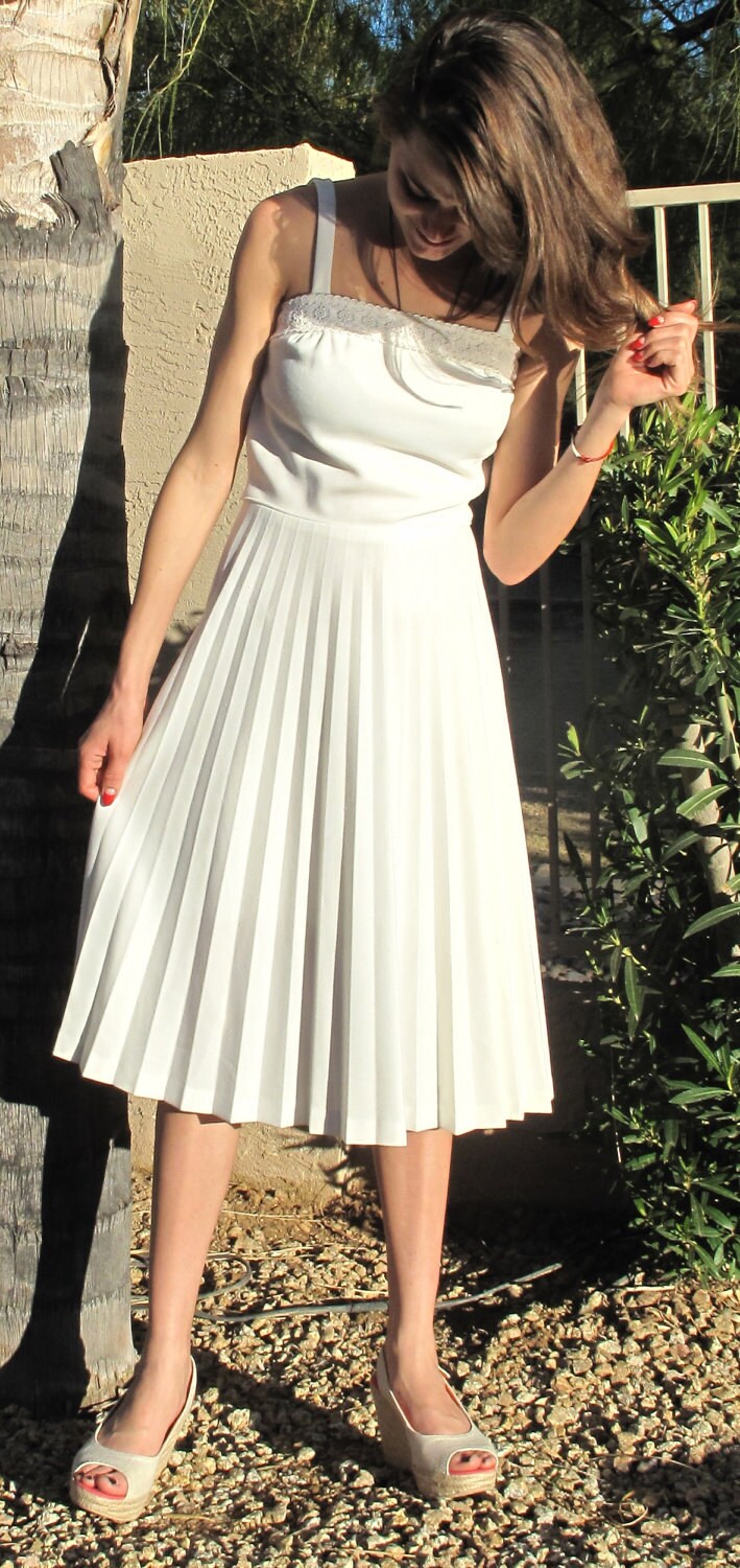 Vintage 1970s White Dress