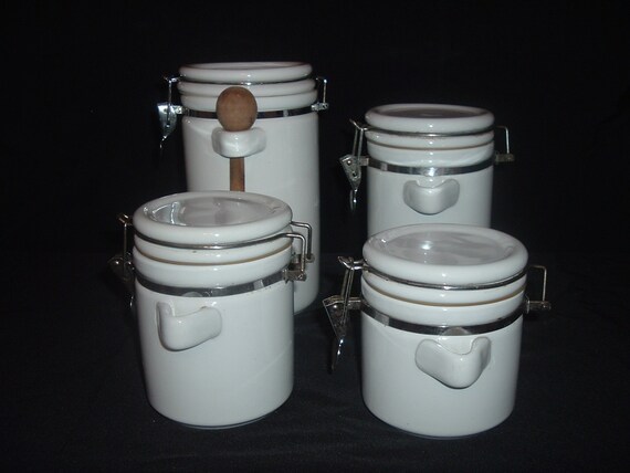 White ceramic canister sets