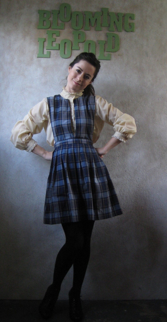 SALE Vintage Black Blue Plaid SCHOOL GIRL Jumper S