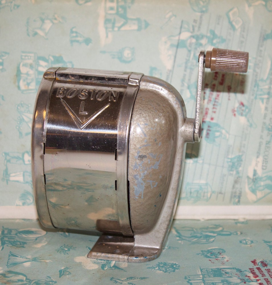 Vintage Boston L Pencil Sharpener by JaanasVintage on Etsy