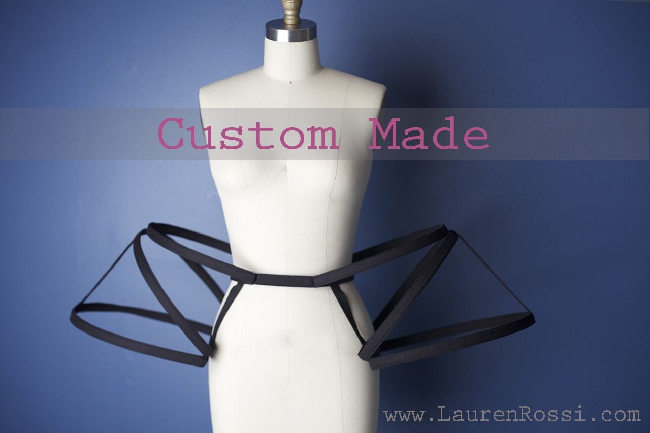 Custom Cage skirt Basic. Black OR White. Pannier