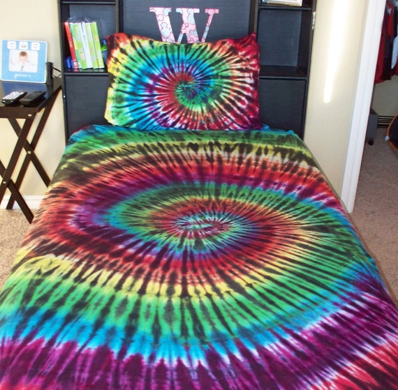 Items similar to Tie Dye Twin Size Black Rainbow Sheet Set