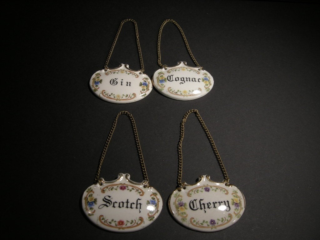 VINTAGE PORCELAIN DECANTER LABELS MADE IN ITALY