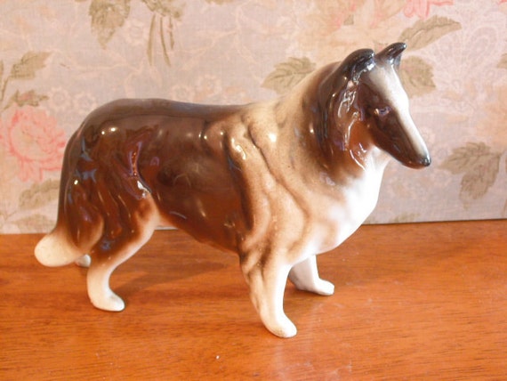 Beautiful Vintage Collie Dog Figurine