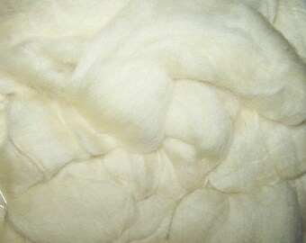 Wool Roving, Corriedale Cross Wool Roving, Corriedale Cross Roving, Felting Wool, Spinning Wool - Natural - 8 oz