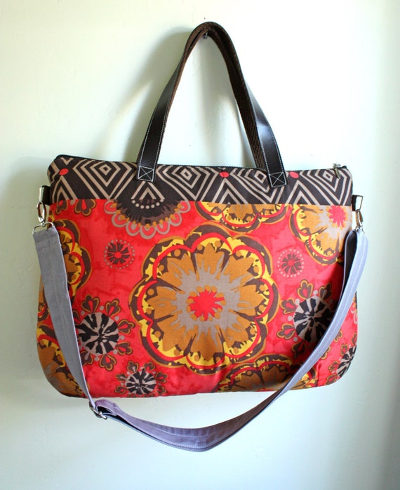 Everyday Convertible tote in Tribal Border Print Ready to
