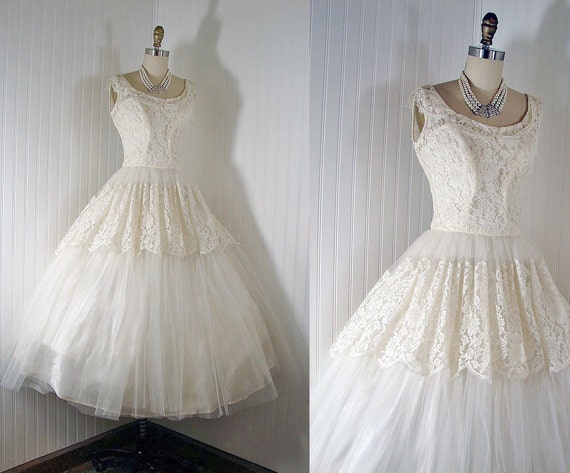 Vintage 1950s Wedding Dress LUMINOSITY Ivory White by jumblelaya