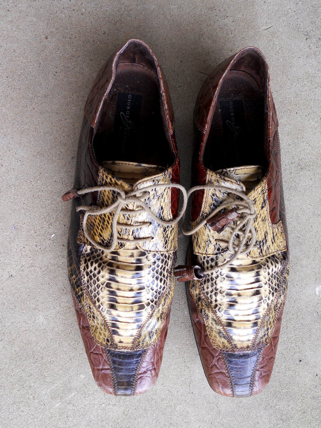 CLOSING SALE Vintage Brutini snakeskin men�s shoes