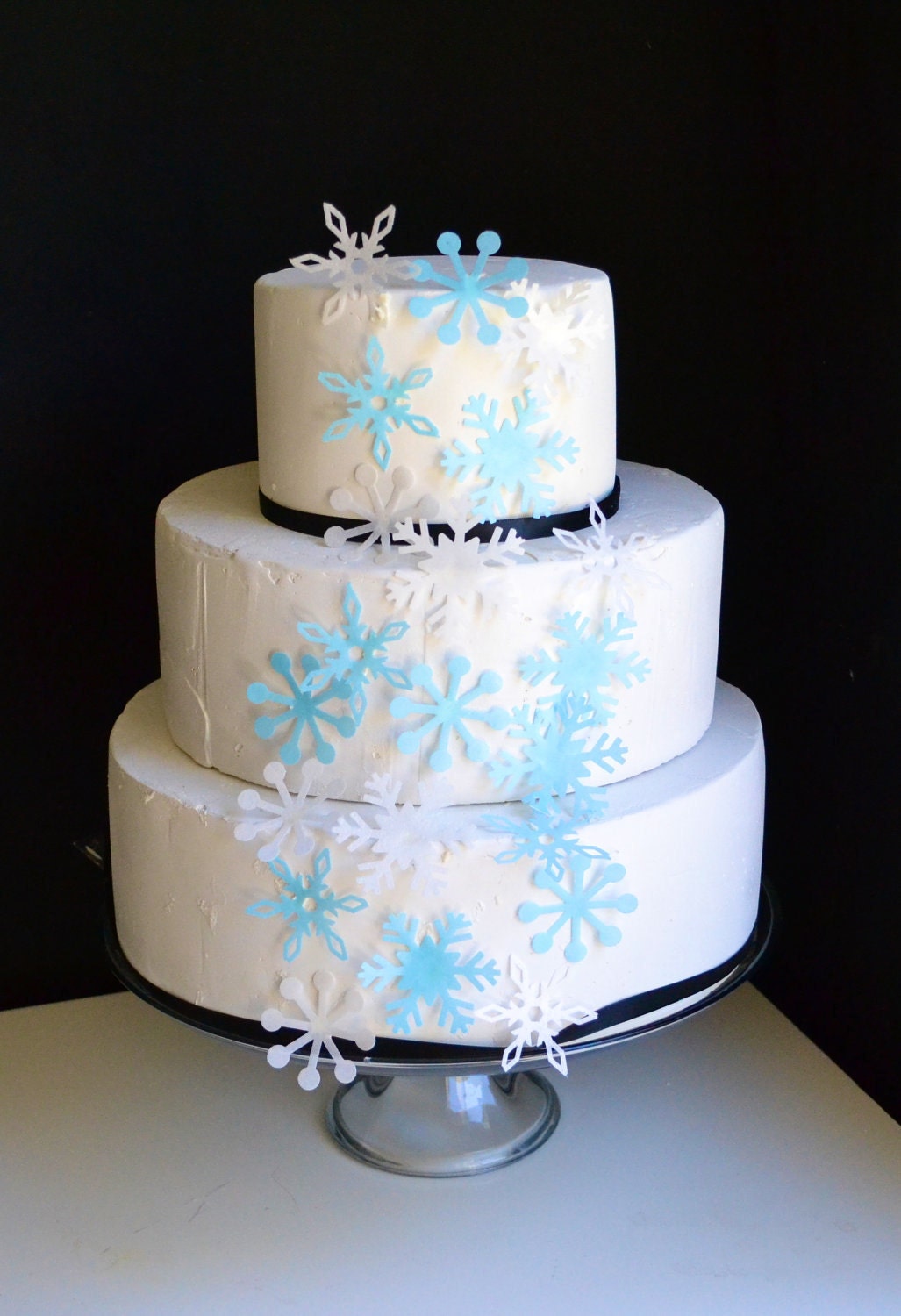 Edible Snowflakes Cake and Cupcake Toppers Set of 12 Blue