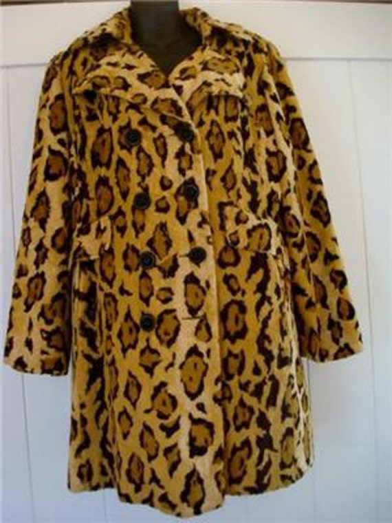 Items similar to Vintage faux leopard jaguar fur coat jacket JAGEELA ...