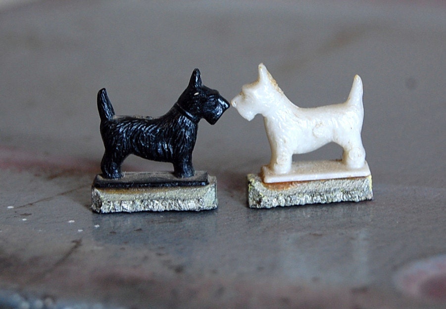Vintage Tricky Dogs Scottie Dogs 1940s