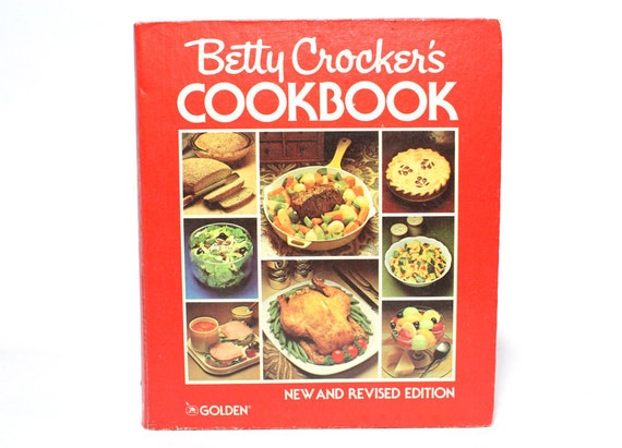 Vintage Betty Crocker's Cookbook 5 Ring Binder Hardcover