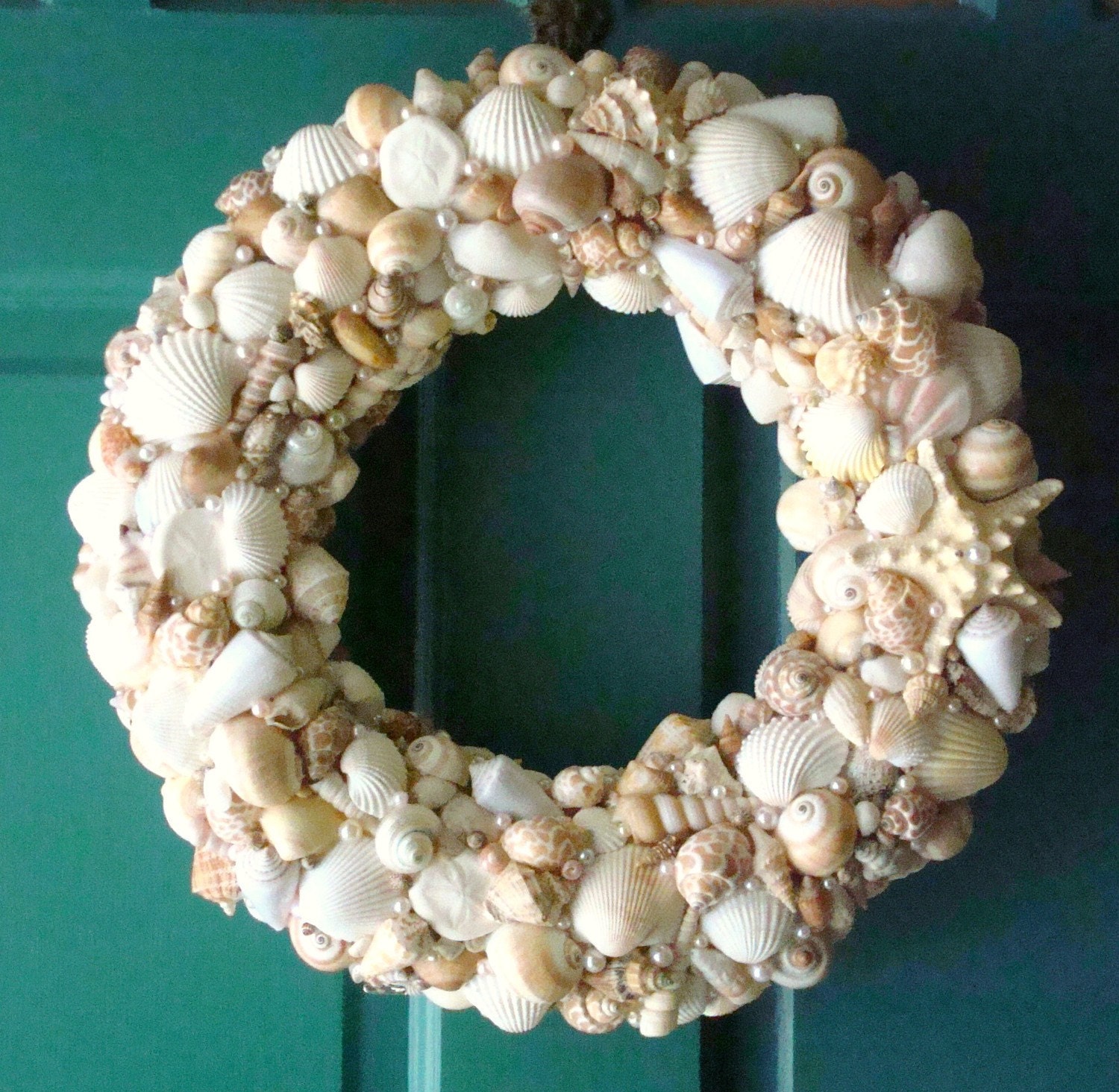 Large Natural Seashell Wreath Coastal Beach Cottage Decor