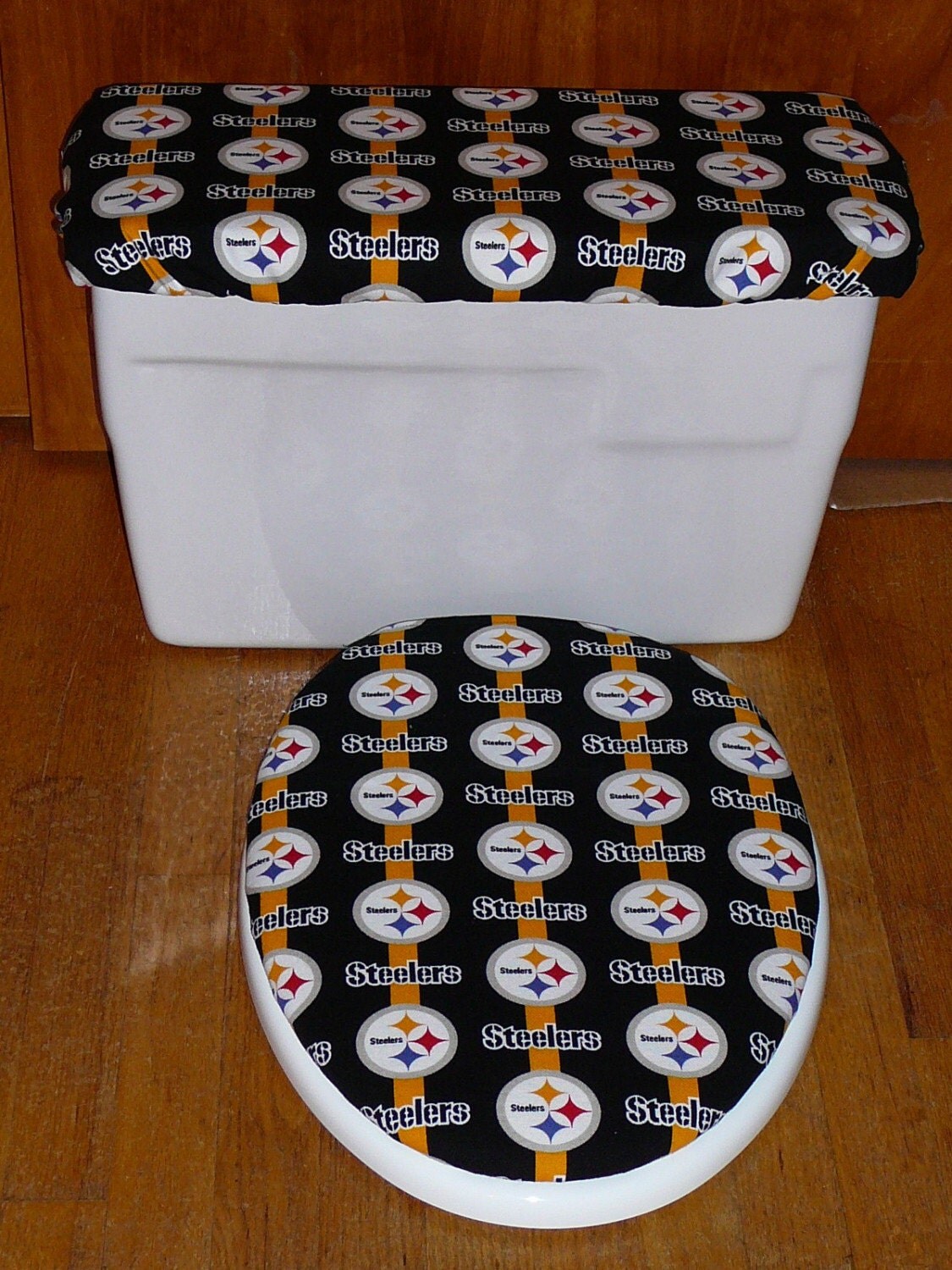 PITTSBURGH STEELERS TOILET SEAT AND TANK LID by HawthorneStudios