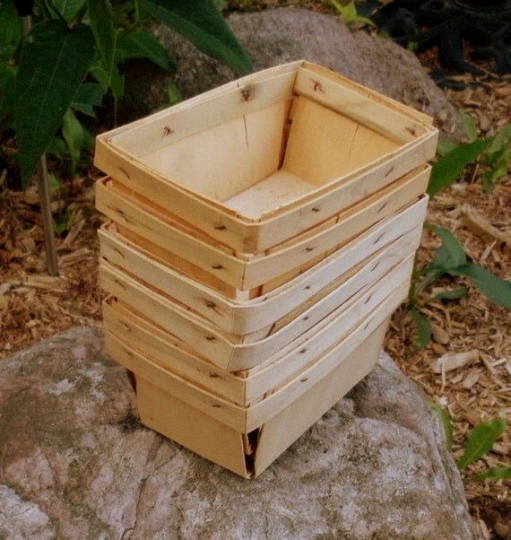 Vintage 6 Wood Pint Berry Baskets New Old by WildrosePrimitives