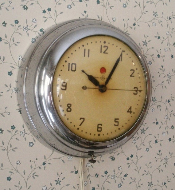 Vintage Chrome GE Electric Kitchen Wall Clock