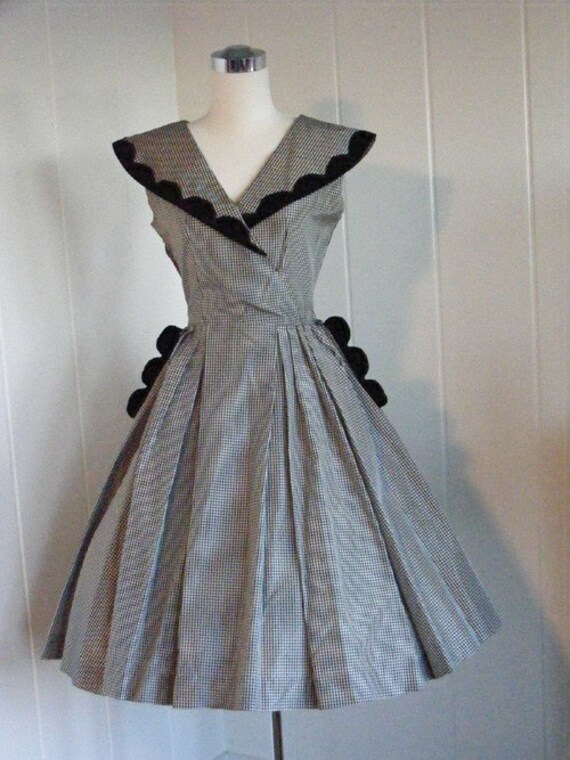 1950 Lucille Ball Style  Check Taffeta Circular Skirt Dress