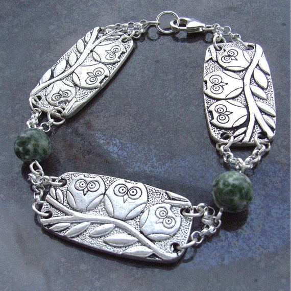 Owl charm bracelet with moss agate by BlueForestJewellery on Etsy