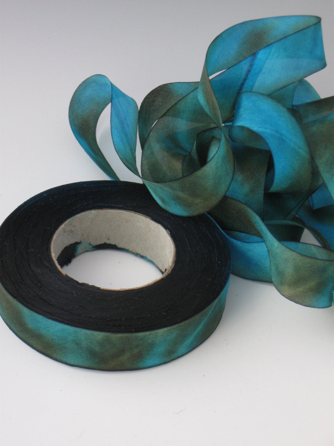 A Hanah Hand Dyed Silk Ribbon Hand Dyed Silk Ribbon bias-cut