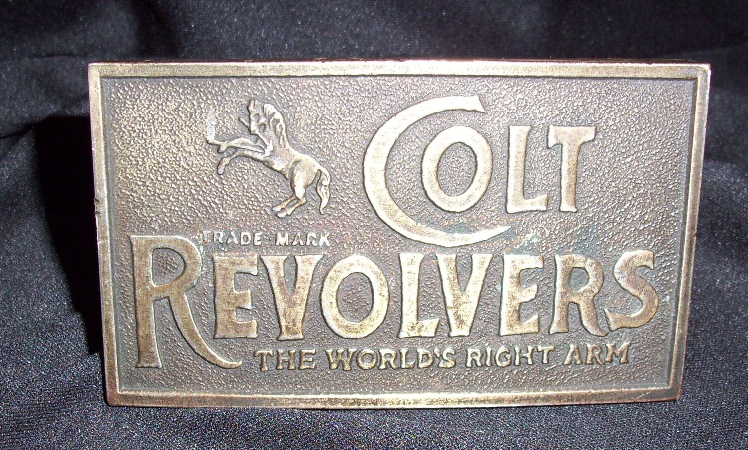 COLT REVOLVERS VINTAGE MENS BELT BUCKLE by Thesewingcottageusa
