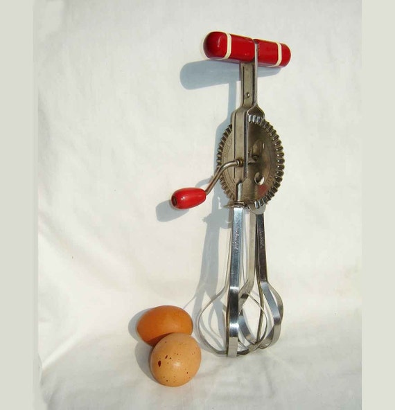RETRO Vintage Rotary Hand Beater Egg Beater Rust-free