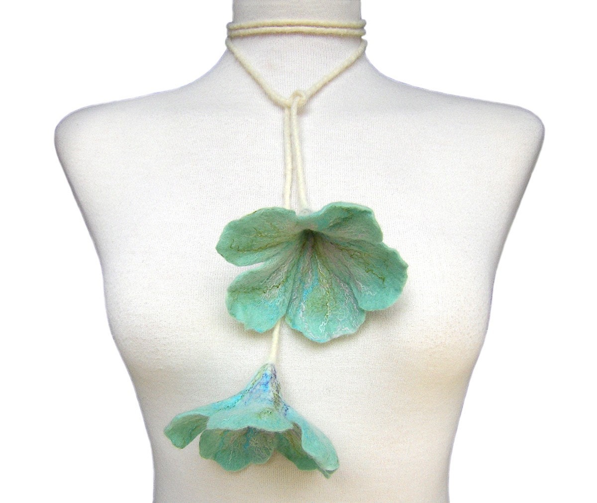 Mint Green Flowers Felt Necklace