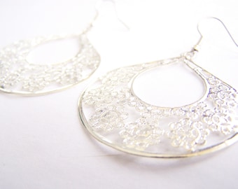 St. George Island: Silver Filigree Earrings - FREE SHIPPING WAI - Affordable gifts - bridesmaids sets - beach inspired treasures