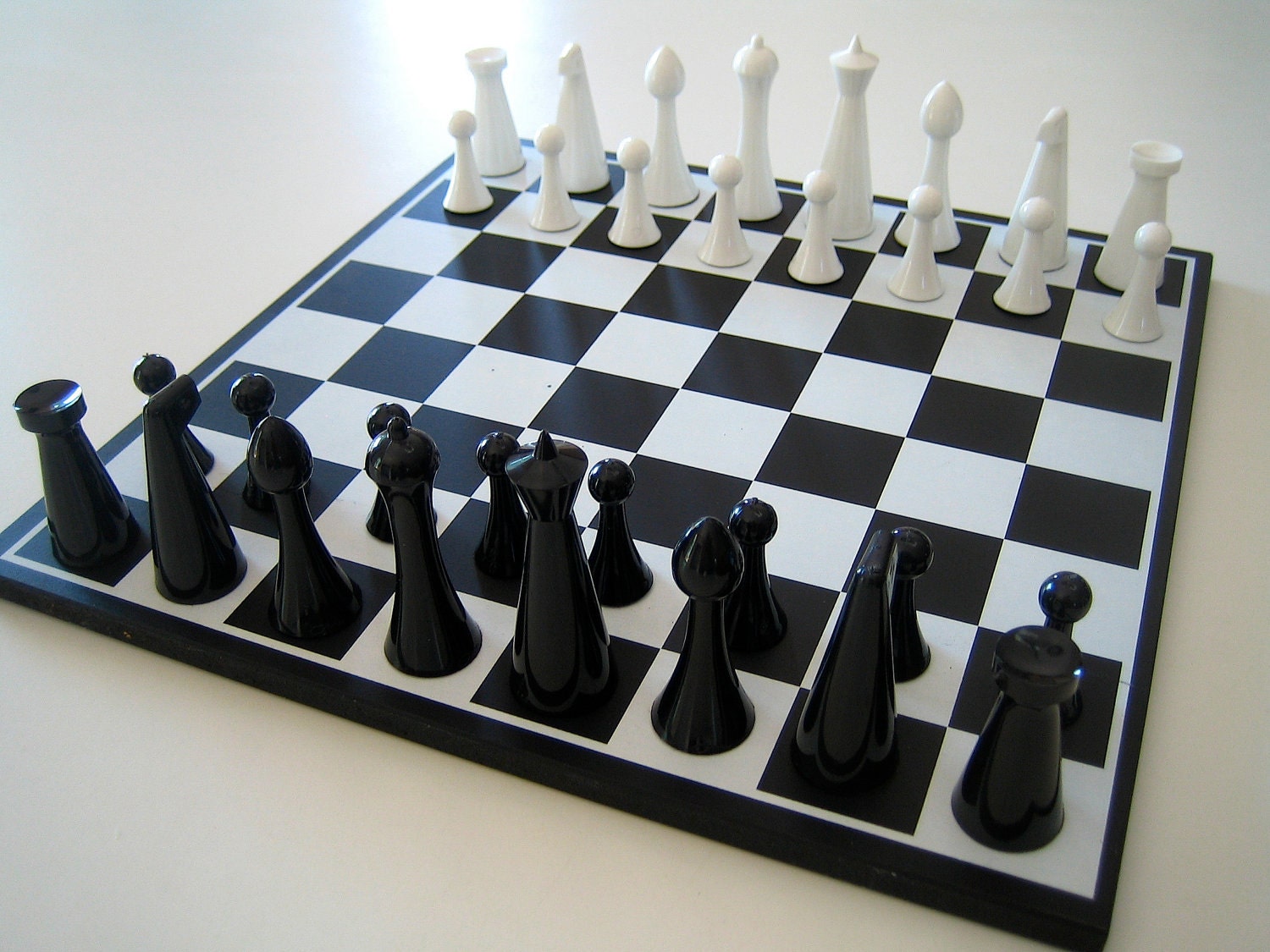 1960 Herman Ohme Modern Chess Set 16w x 16h x 1d - chess pieces.