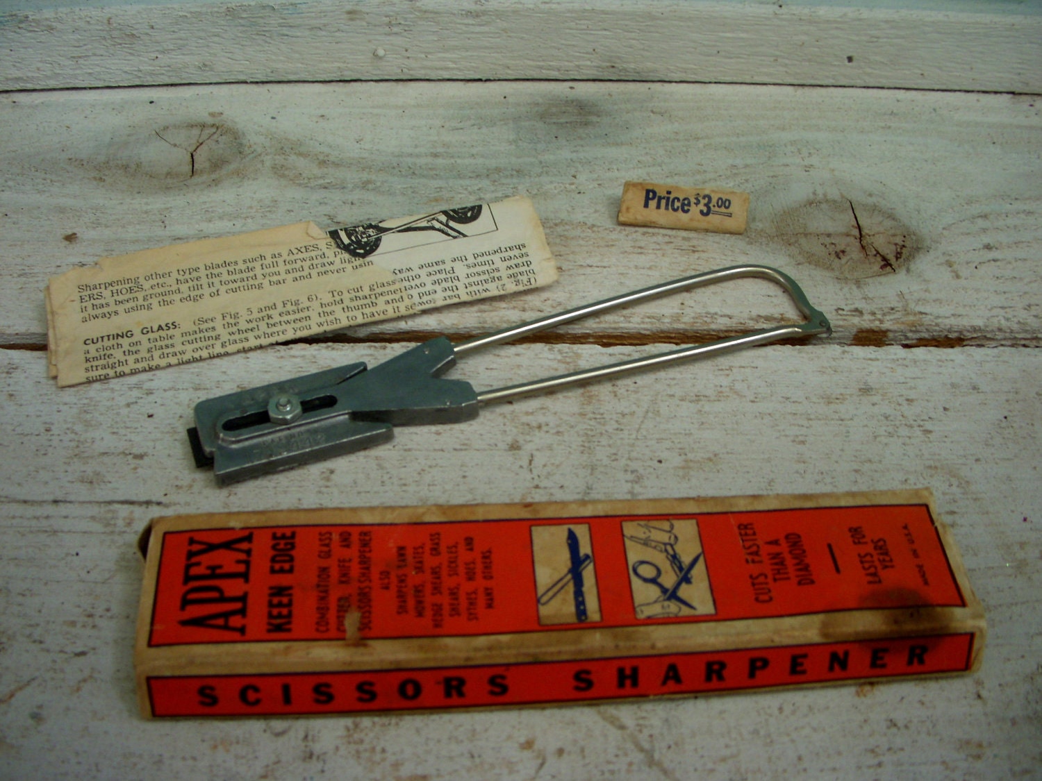 Vintage Apex Keen Edge Scissor Sharpener Kitchen Retro
