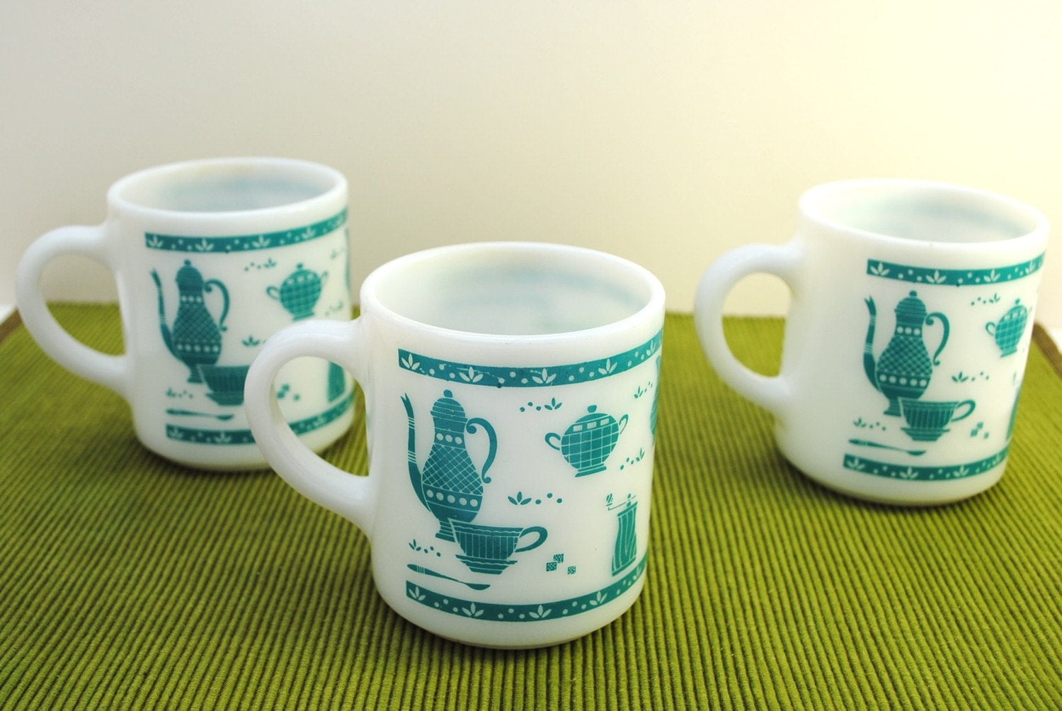  Vintage  1950s coffee mugs  turquoise Kitchen Aids design retro