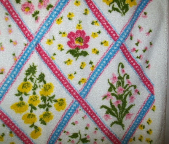 Vintage bath towel floral pink sky blue yellow Cannon