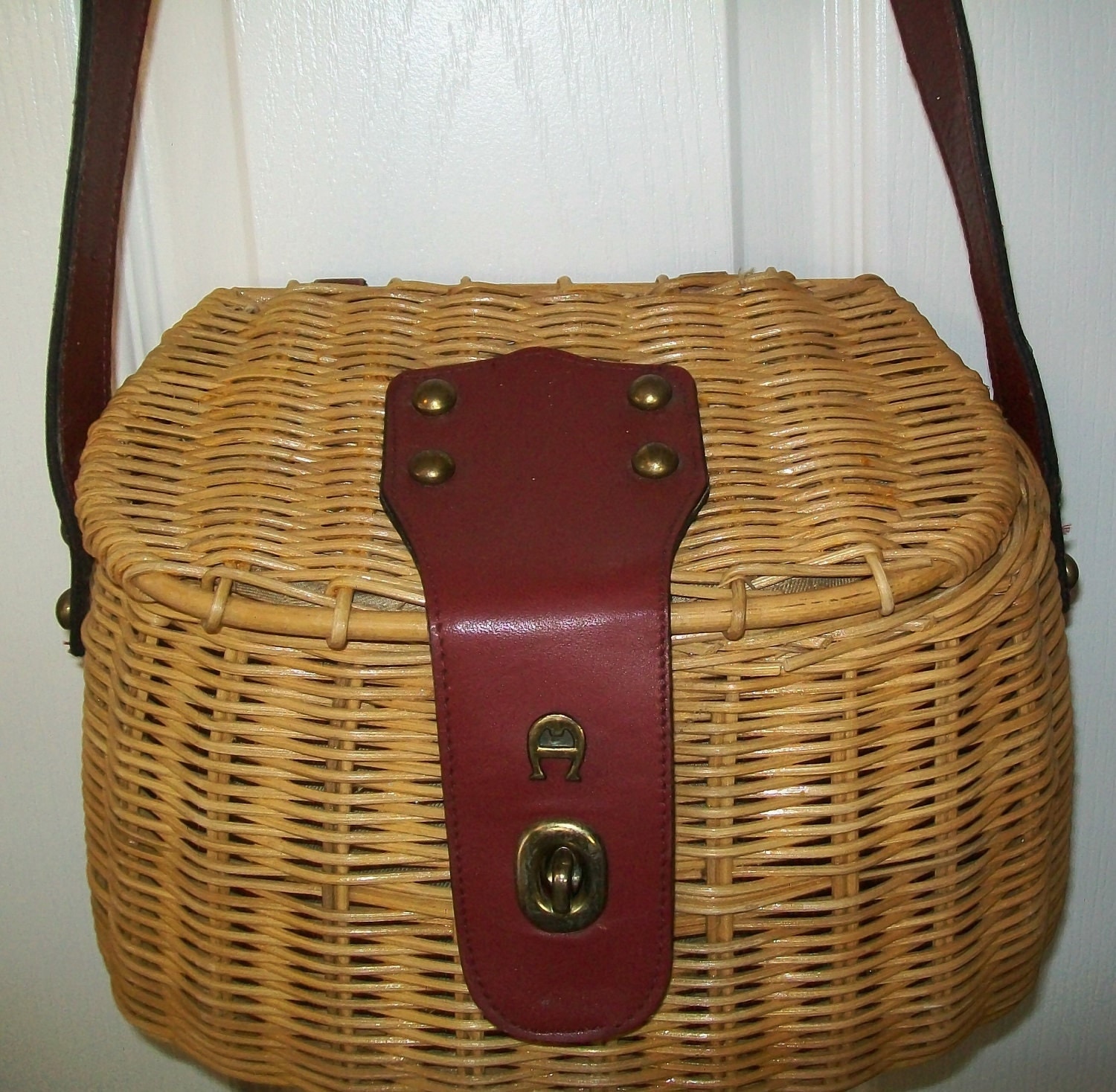 SALE Vintage wicker handbag Etienne Aigner purse hand