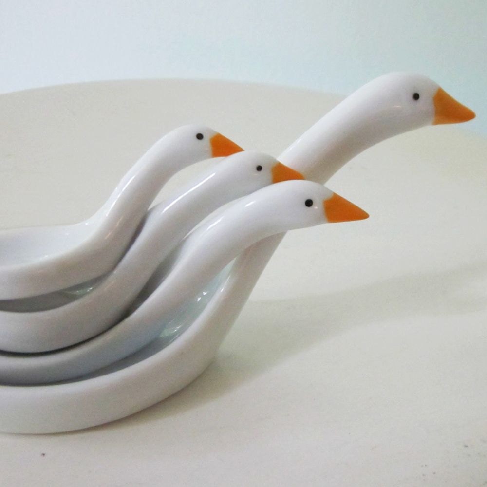 Vintage Avon Duck Measuring Spoons By Sosovintage On Etsy vintage-avon-duck-measuring-spoons-by-sosovintage-on-etsy