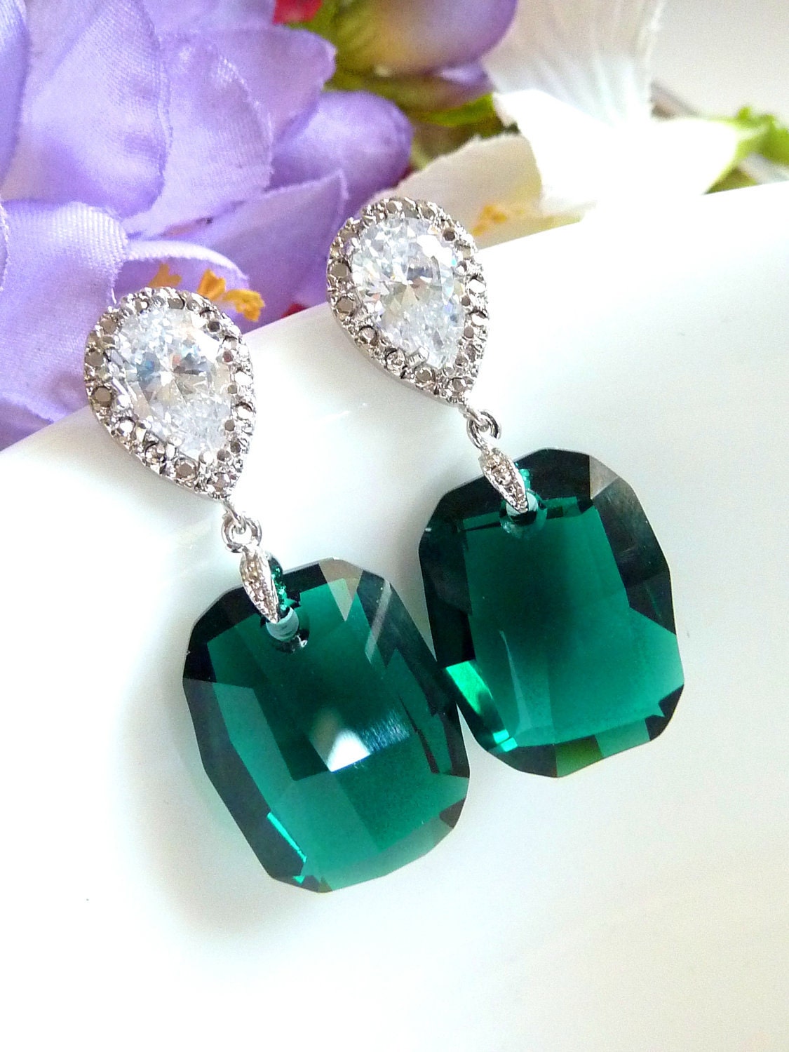 LAST ONE Big Graphic Emerald Green Swarovski Crystal with
