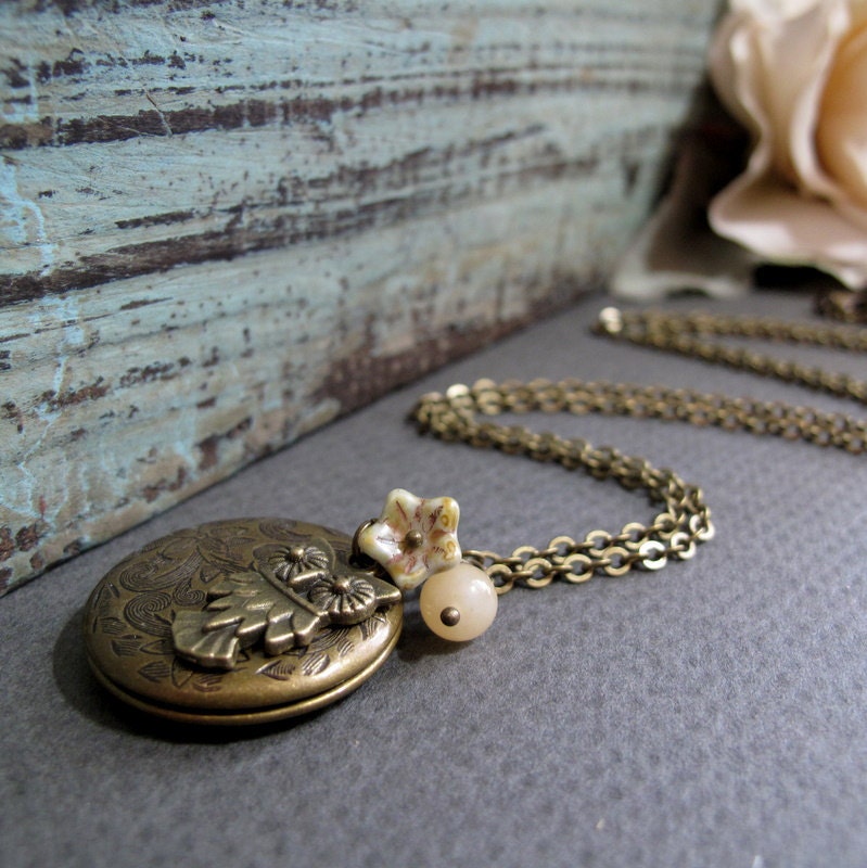 Owl Necklace Locket Antique Gold Locket Owl Vintage Inspired