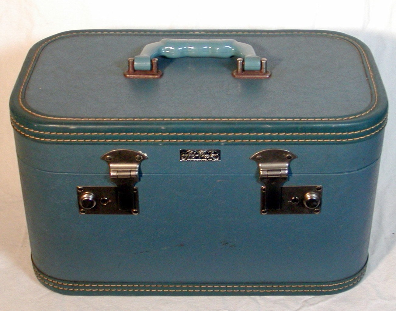 vintage travel makeup case