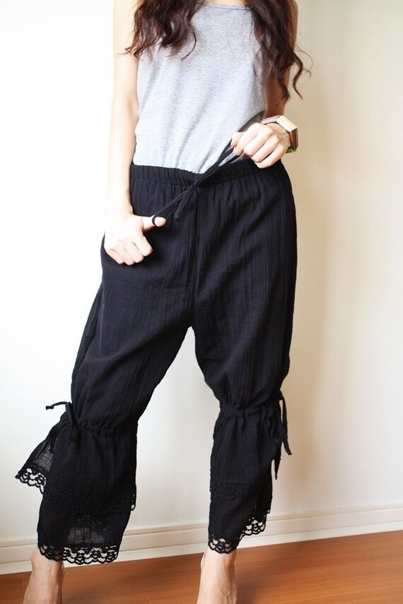 Three Quarter Pant In Black Cotton // Very Soft and Comfy // Lace Pants