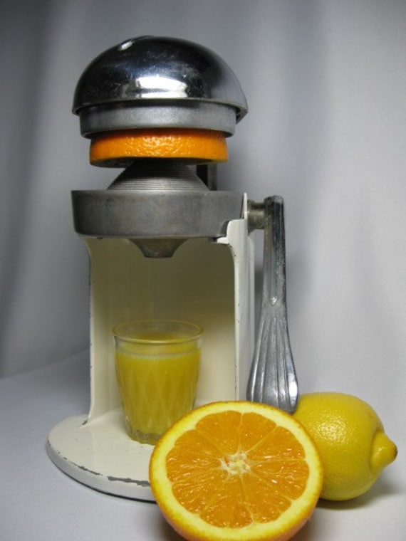 Juice O Mat Vintage Citrus Juicer