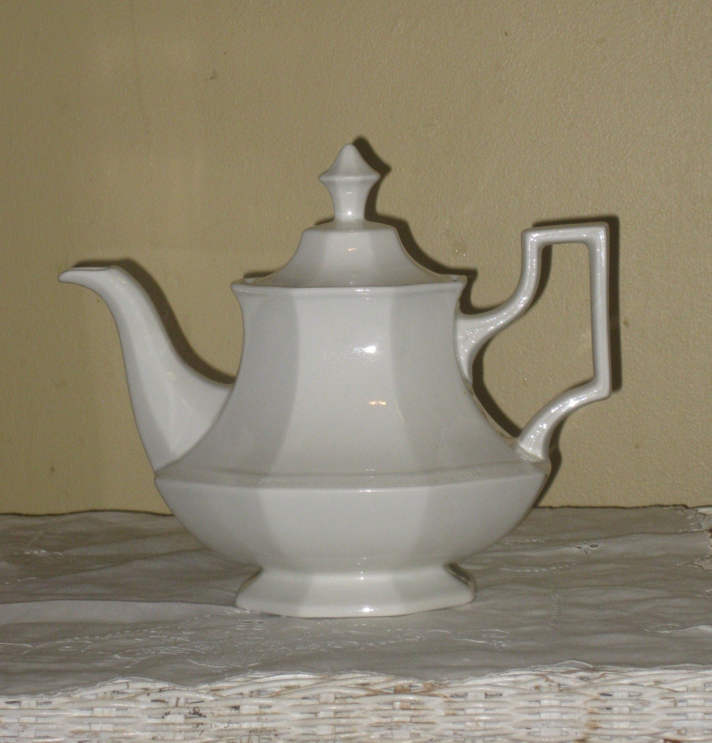 SALE Johnson Brothers Heritage White Teapot