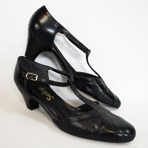 MARY JANE shoes 60s T-Strap black leather Selby cutout pumps